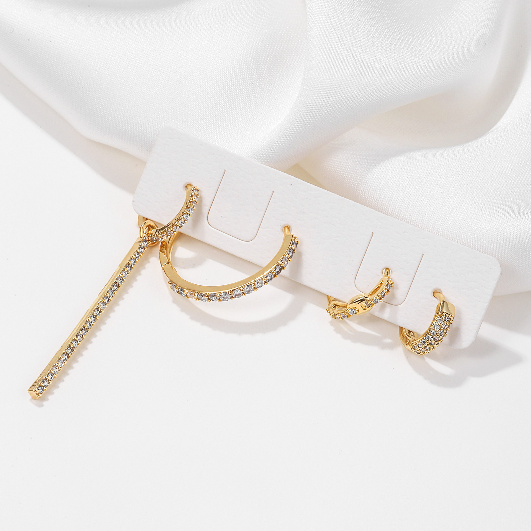 SATINE Ear Clip Set Niche Design Refreshing Stylish Fine Zircon-Embedded Earrings Ornament Four-Piece Set Earrings for Women