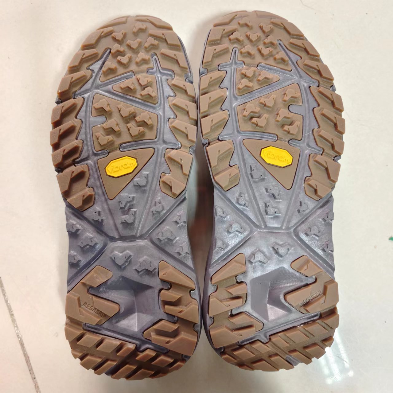 户外登山鞋底慢跑鞋底三色橡胶eva组合鞋底耐磨休闲鞋底-阿里巴巴