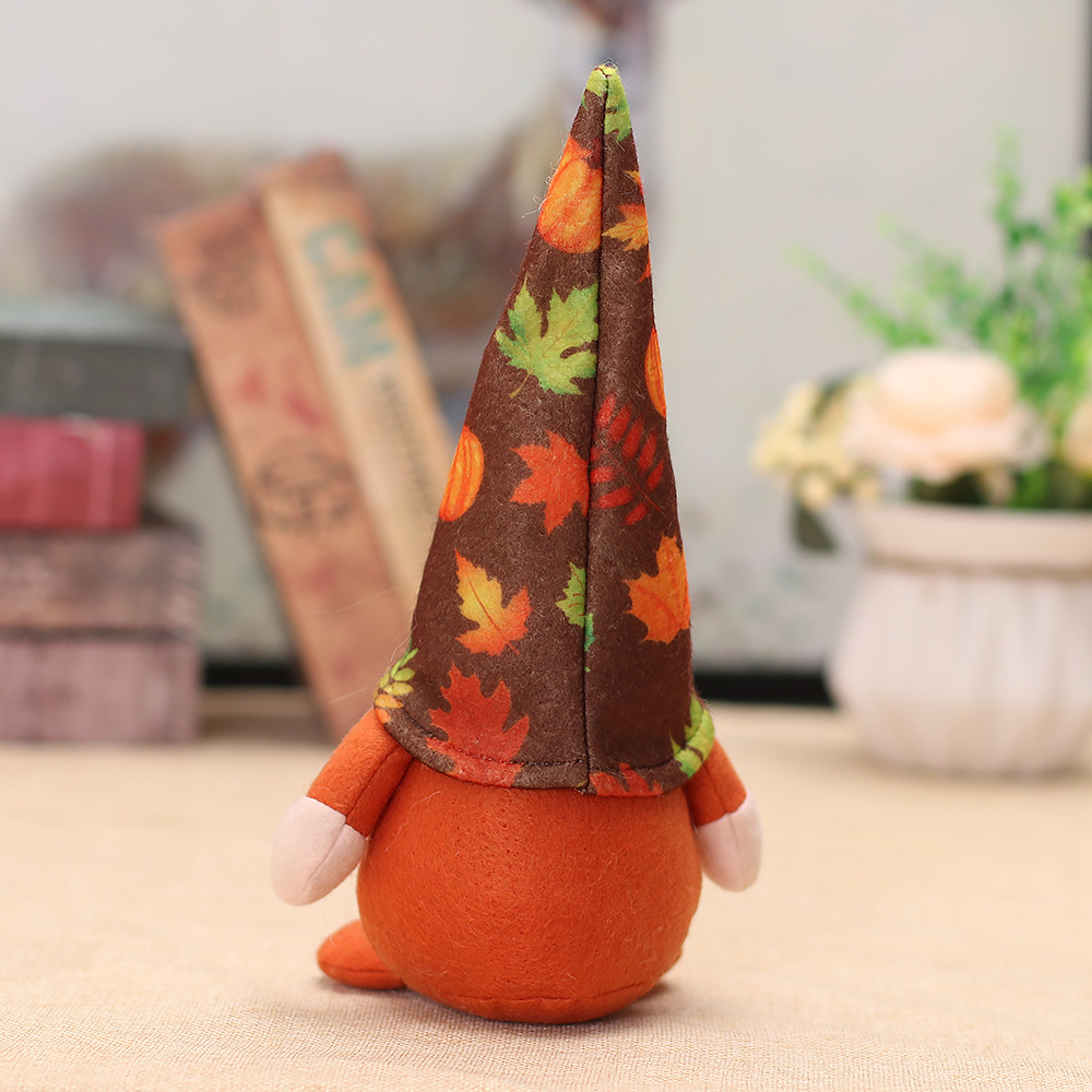 Cross-Border New Arrival Harvest Festival Decorations Maple Leaf Dwarf Doll Autumn Color Faceless Doll Home Scene Atmosphere Layout