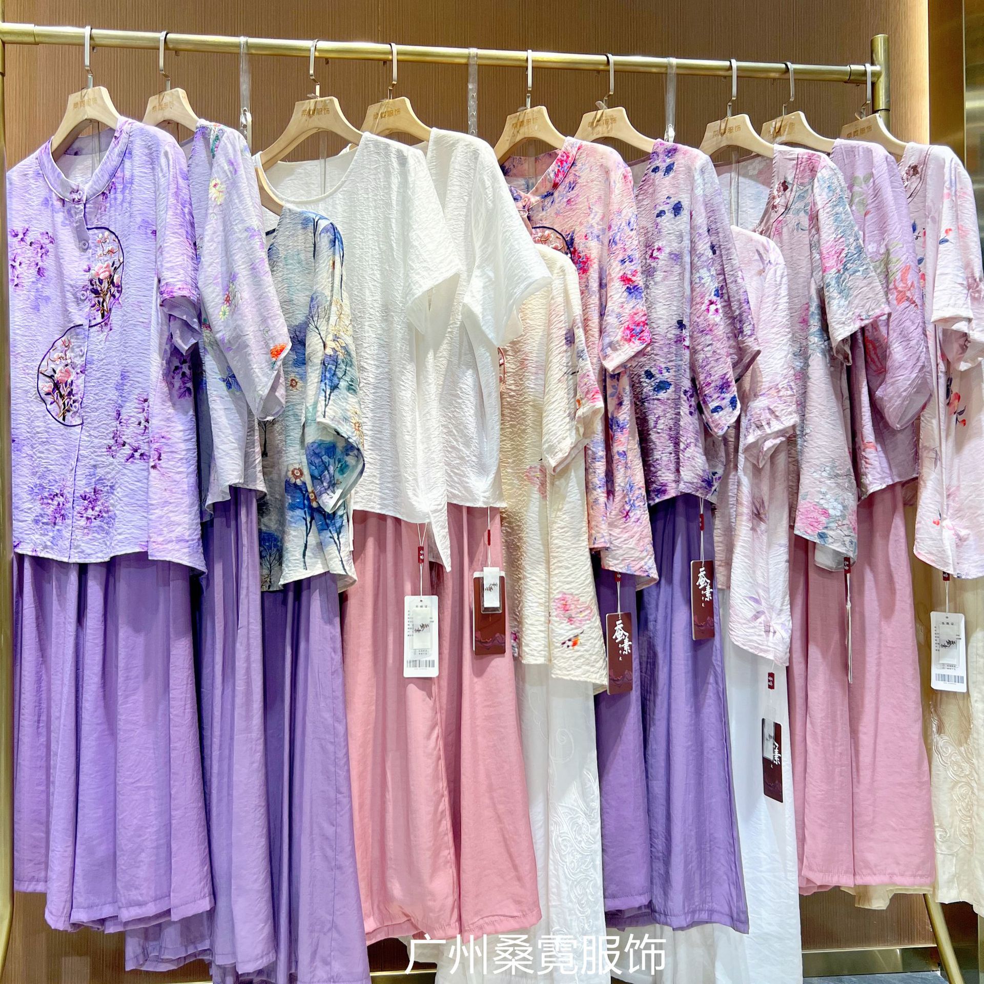 女装品牌女装图片