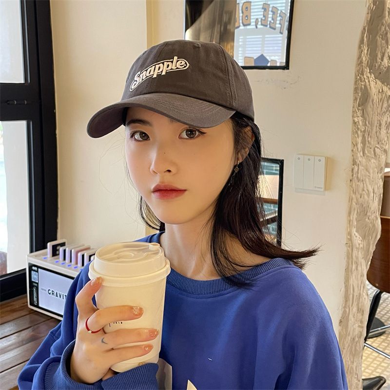 A Korean-style Instagram trendy and versatile sun protection cap for women in spring and summer, a letter sun protection cap that shows off the face, and a small green baseball cap for men pic 3
