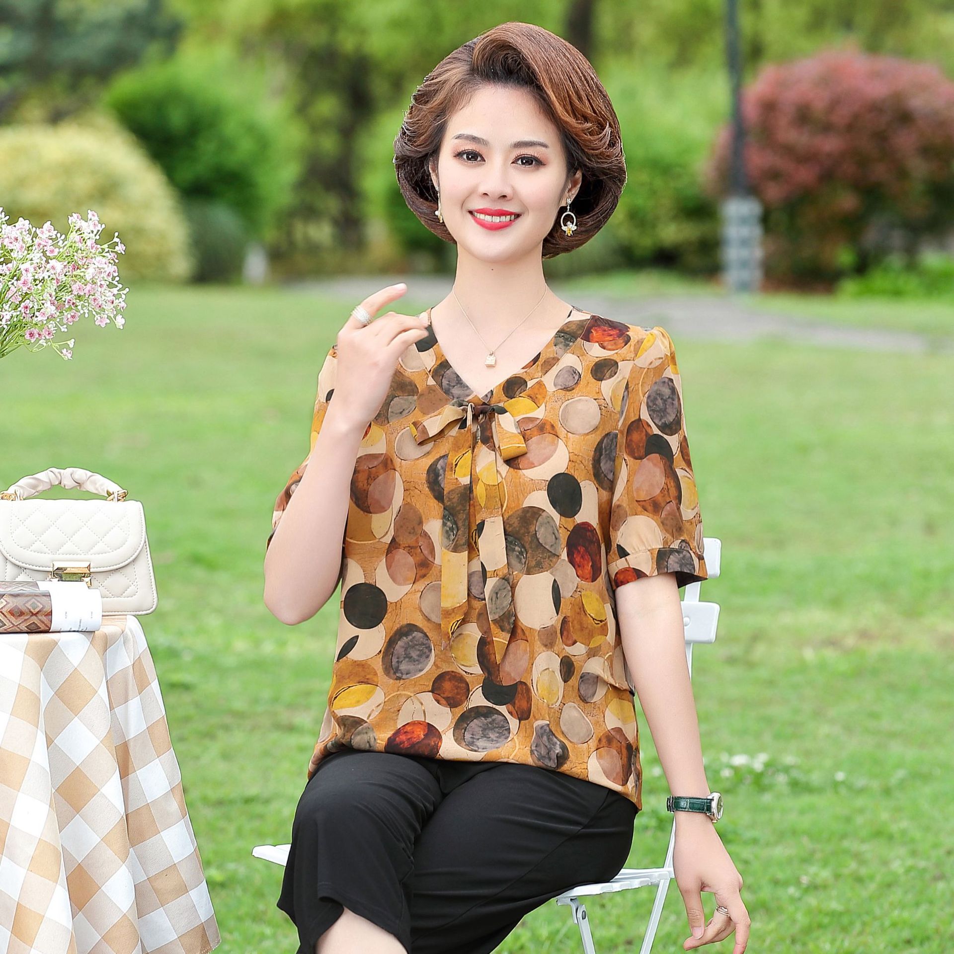 中老年妈妈装短袖t恤女夏装上衣时尚气质洋气雪纺衫新款女装衬衫