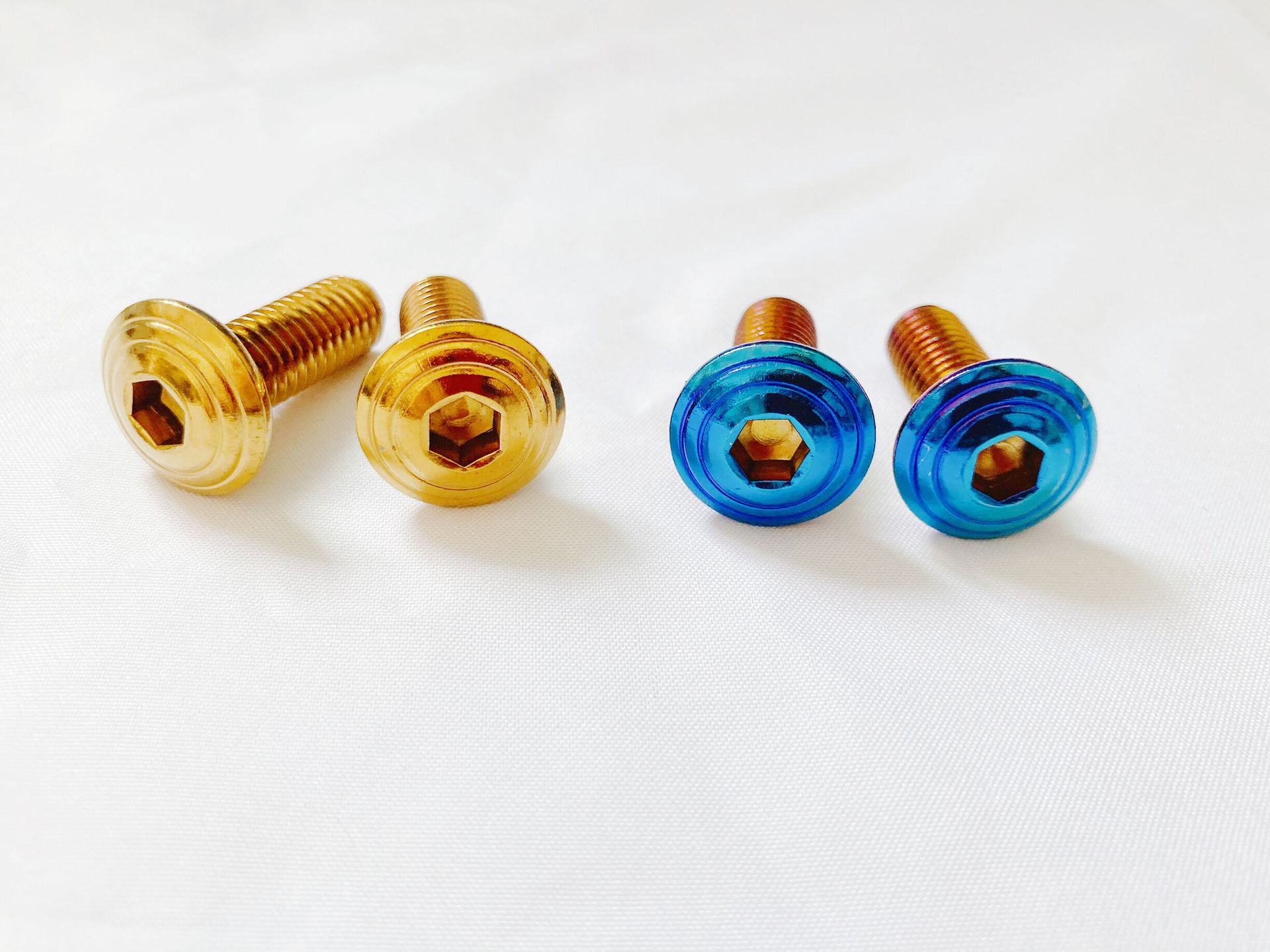 m6m8不锈钢双线镀钛烧蓝改装车配件