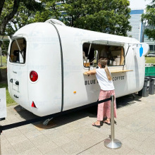 户外可移动售货车 景点移动摆摊商用房车 多功能全景拖挂牵引餐车