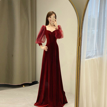 酒红色丝绒敬酒服新娘冬季长袖长款显瘦结婚宴会主持人晚礼服裙女