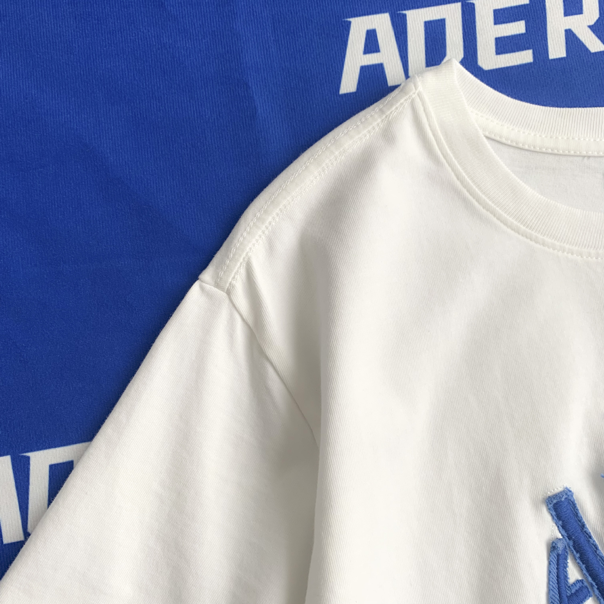 小众ader牛仔感刺绣水洗毛边字母短袖 情侣落肩韩版t恤男女半袖