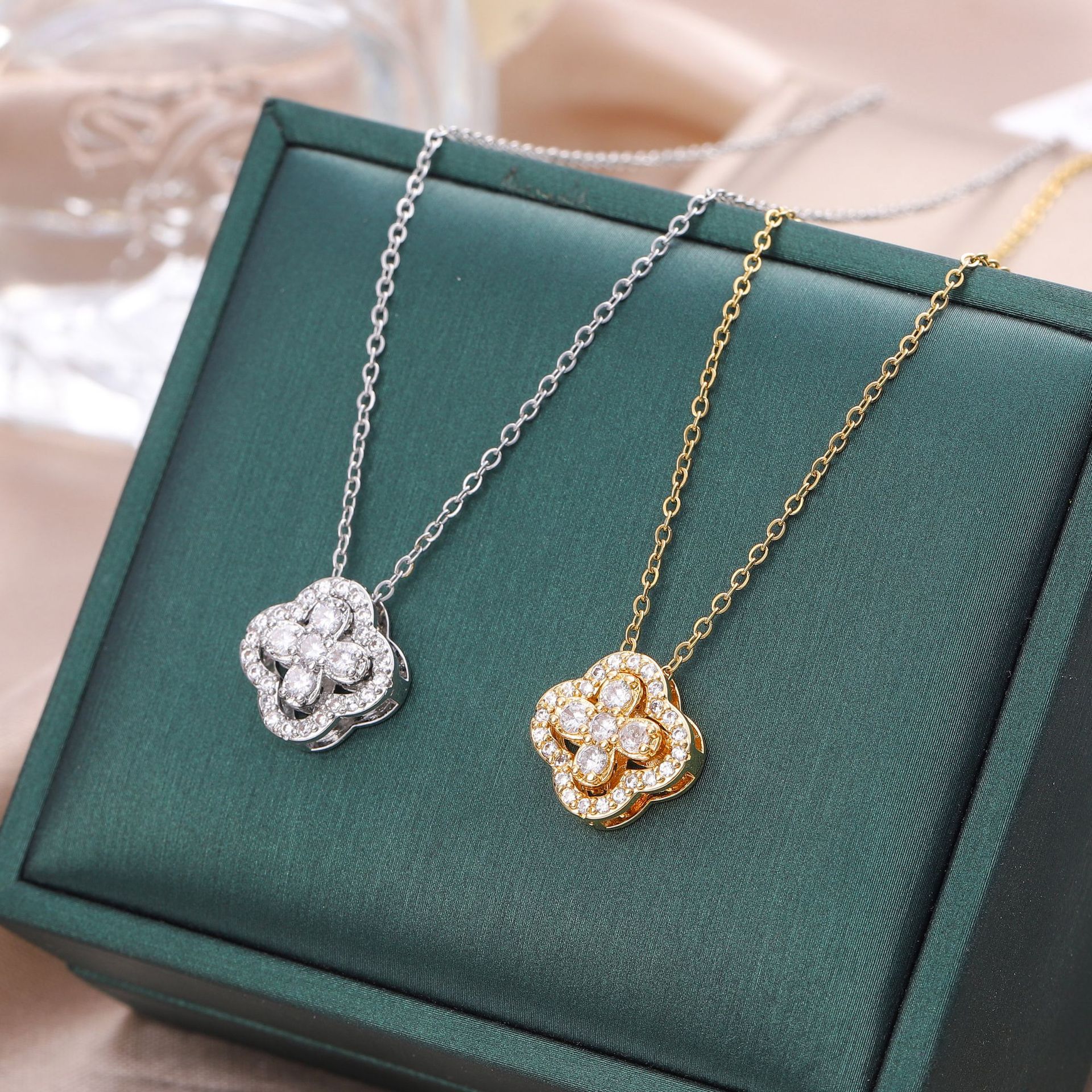 S925 Silver Meet Lucky Four-Leaf Clover Necklace Female Detachable Two Ways to Wear High-Grade Clavicle Chain for Girlfriend