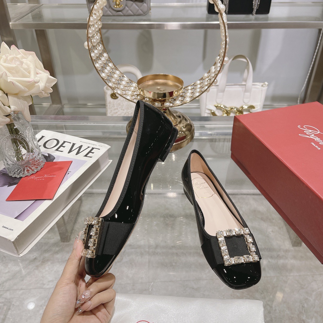 rv钻扣小方跟单鞋2024春季新款真皮方扣浅口懒人一脚蹬方头豆豆鞋