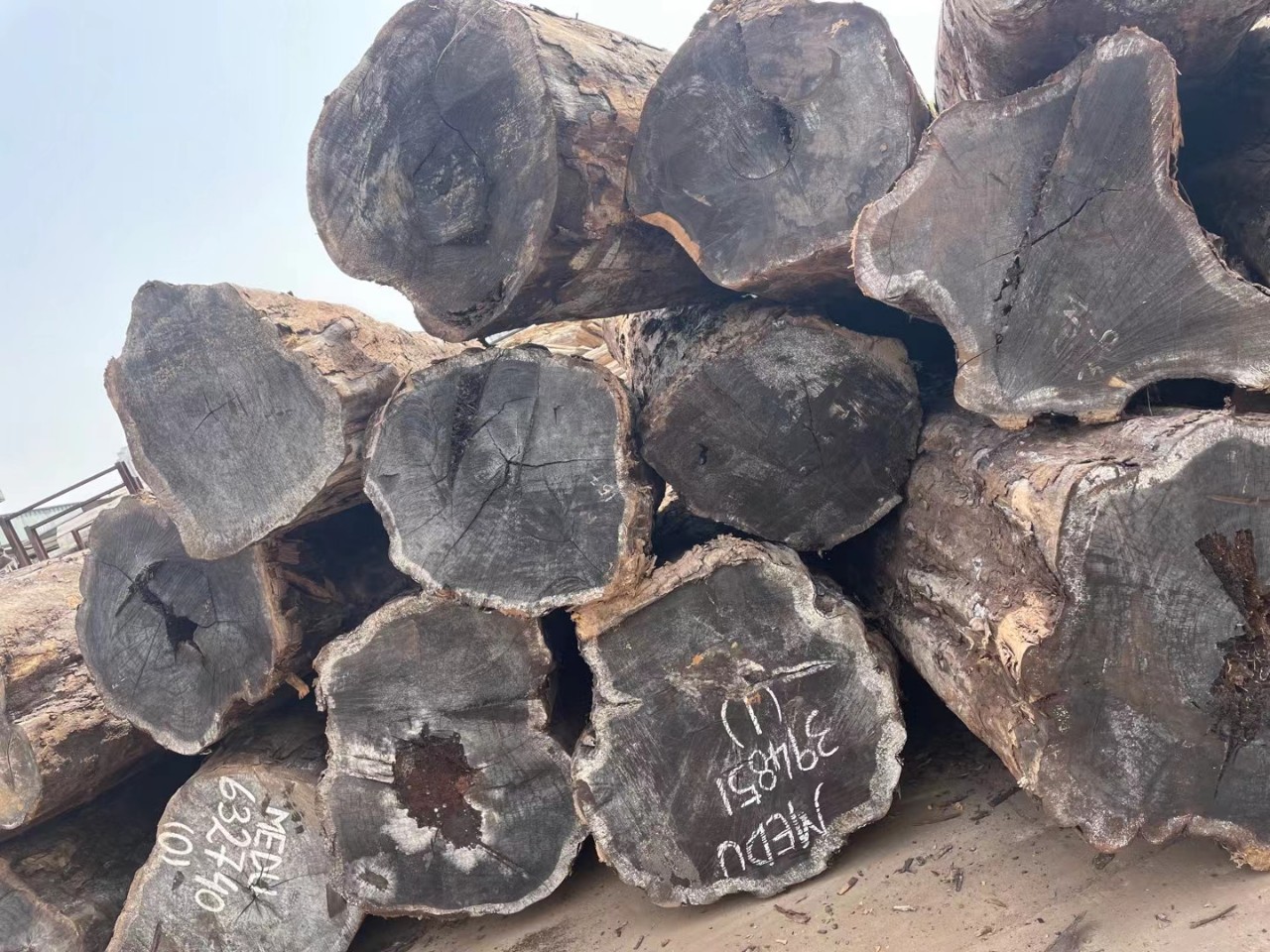 莫桑比克大径沉贵宝 东非酸枝 红贵宝板材 黑檀木料 学名古夷苏木