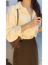 韩系温柔风浅杏色长袖衬衫女秋季新款法式高级感气质衬衣打底时尚