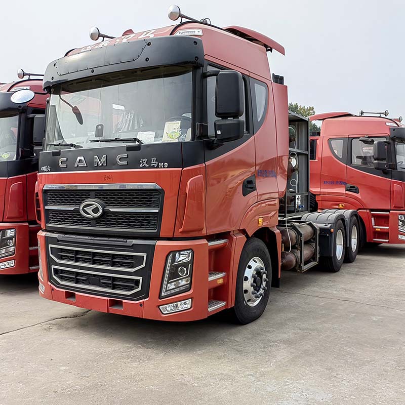 现货出售420马力后八轮天然气卡车头 后八轮cng牵引车 6x4运输车