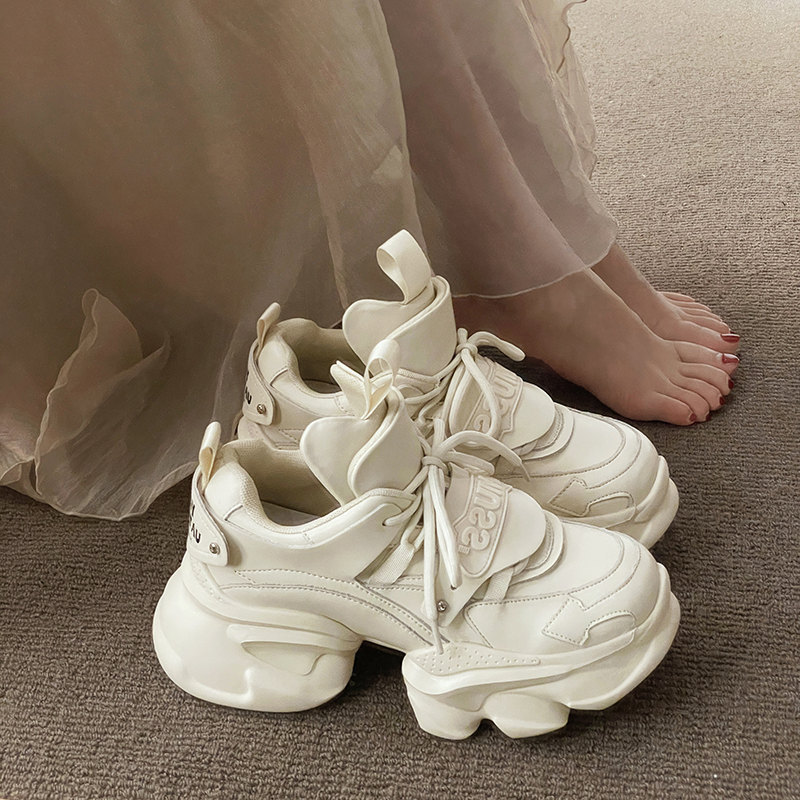 老爹鞋女今年流行鞋子2024春季新款厚底爆款港风复古运动鞋潮