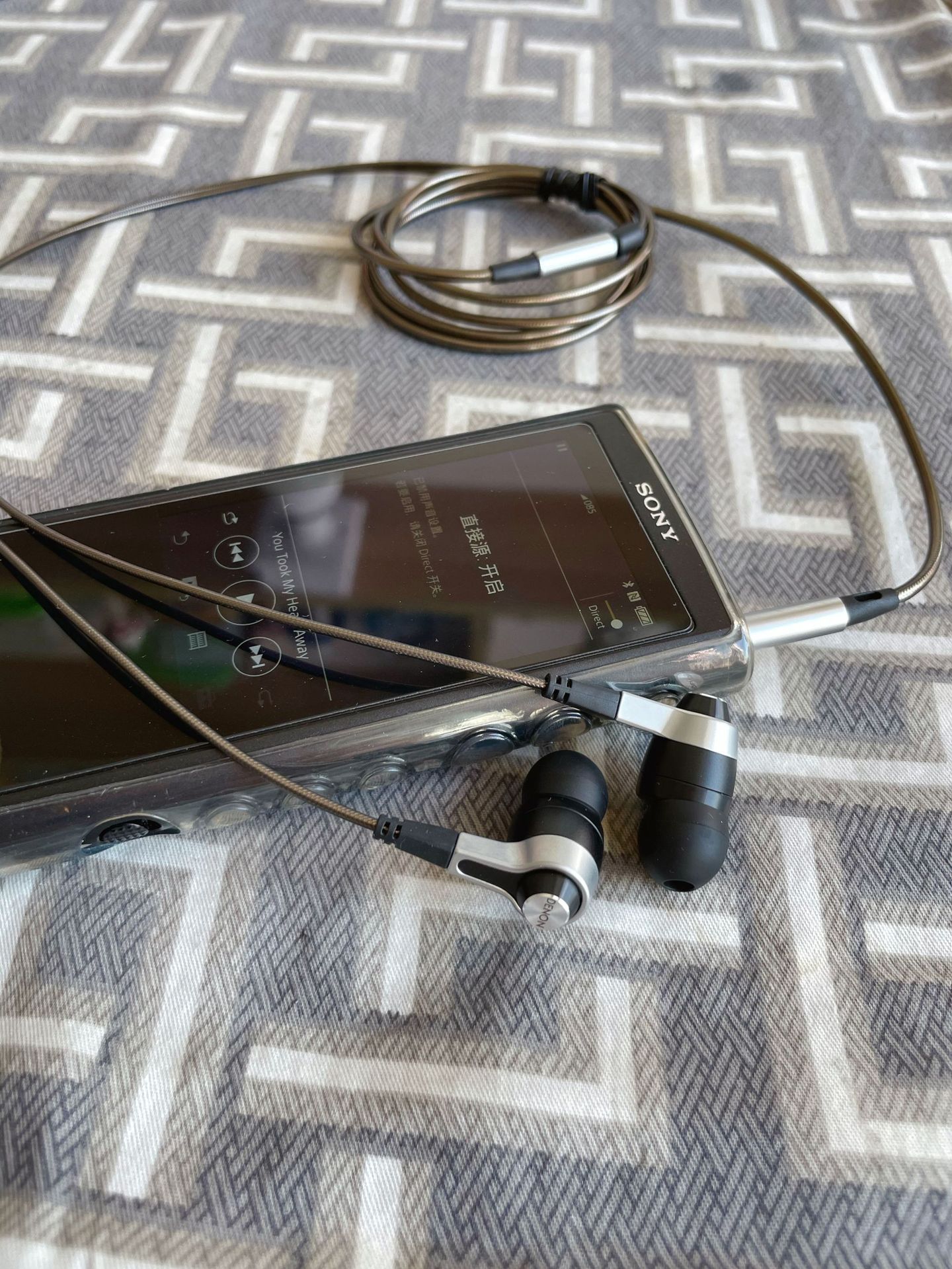 denon/天龙 ah-c720入耳式发烧hifi监听手机动圈耳机降噪耳塞