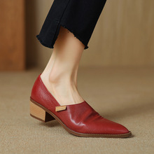 深口单鞋2024春季新款女鞋粗跟中跟时装鞋尖头红色羊皮单鞋小皮鞋