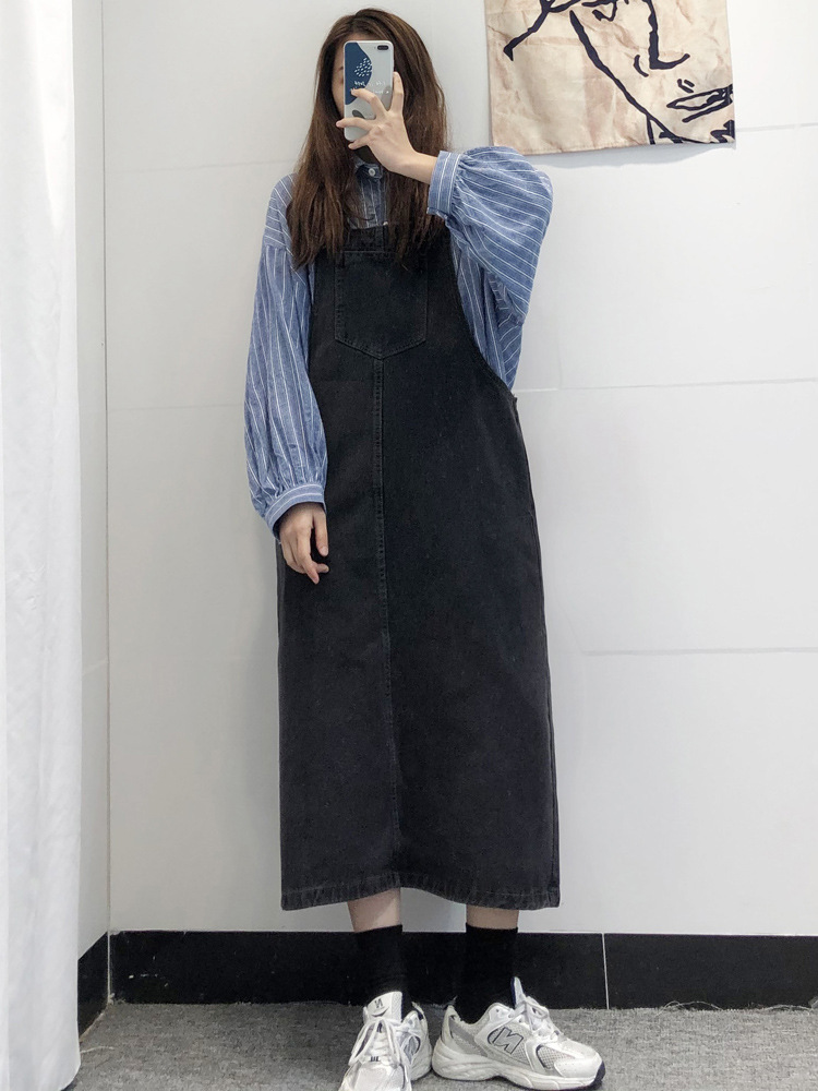 黑色牛仔背带裙女宽松春秋长款复古小众设计感显瘦吊带连衣裙夏季