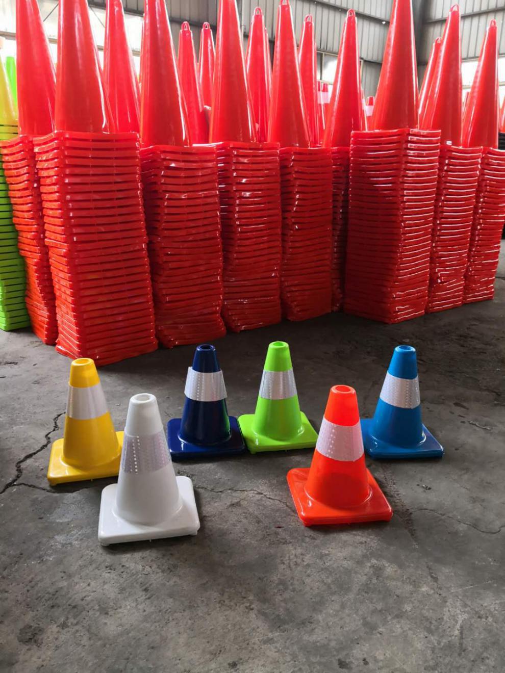 pvc反光路锥道路防撞雪糕筒安全隔离锥70cm施工路障塑料圆形锥桶