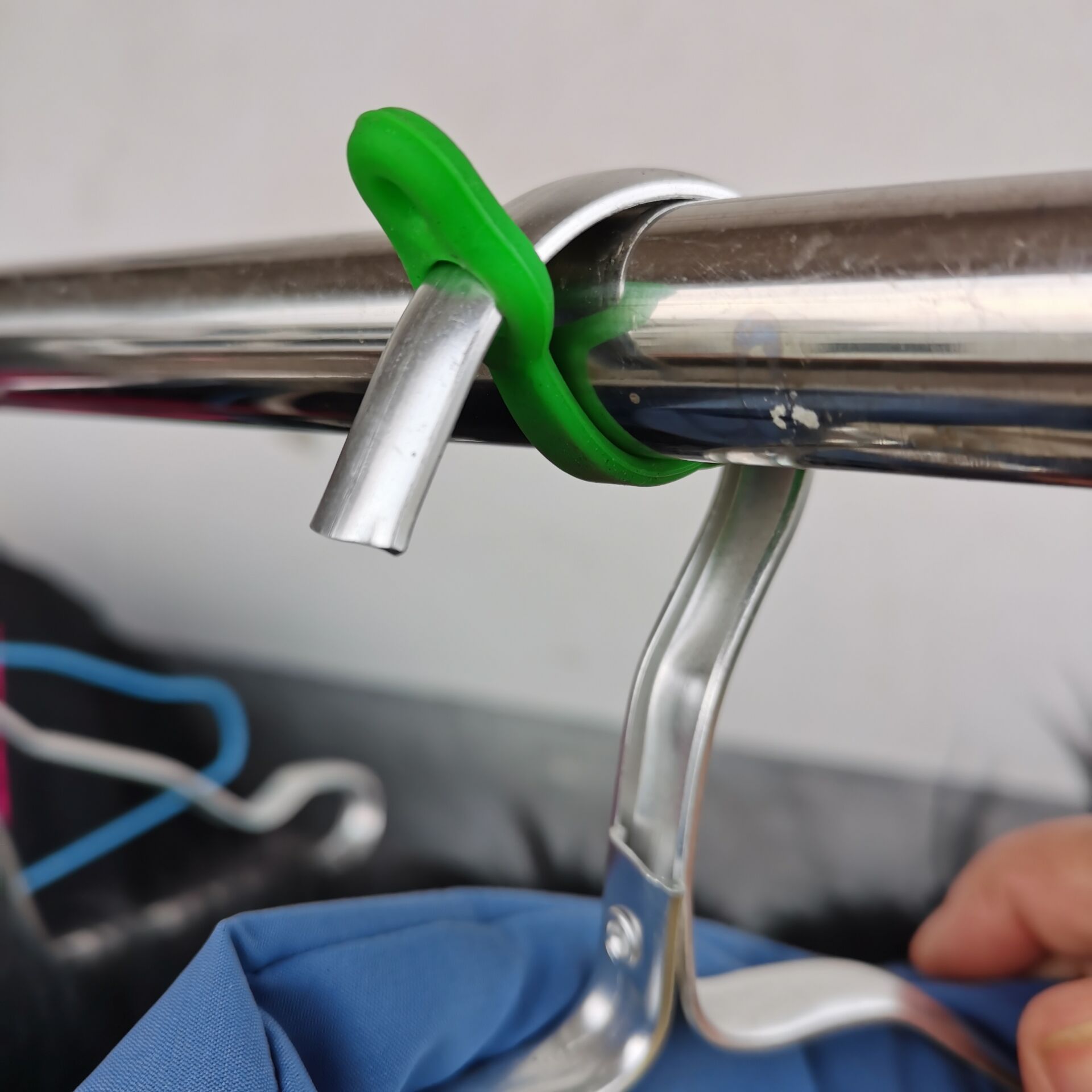 衣架防风扣固定神器衣撑室外防滑硅胶套防吹落晒衣晾晒绳防掉卡扣