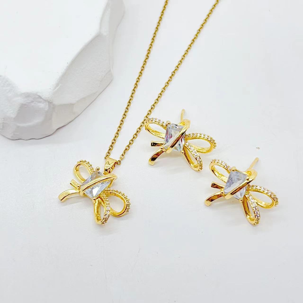 Douyin Online Influencer Hot Selling Product Bow Zircon Light Luxury Sweet Niche Design Earrings Necklace Two-Piece Set