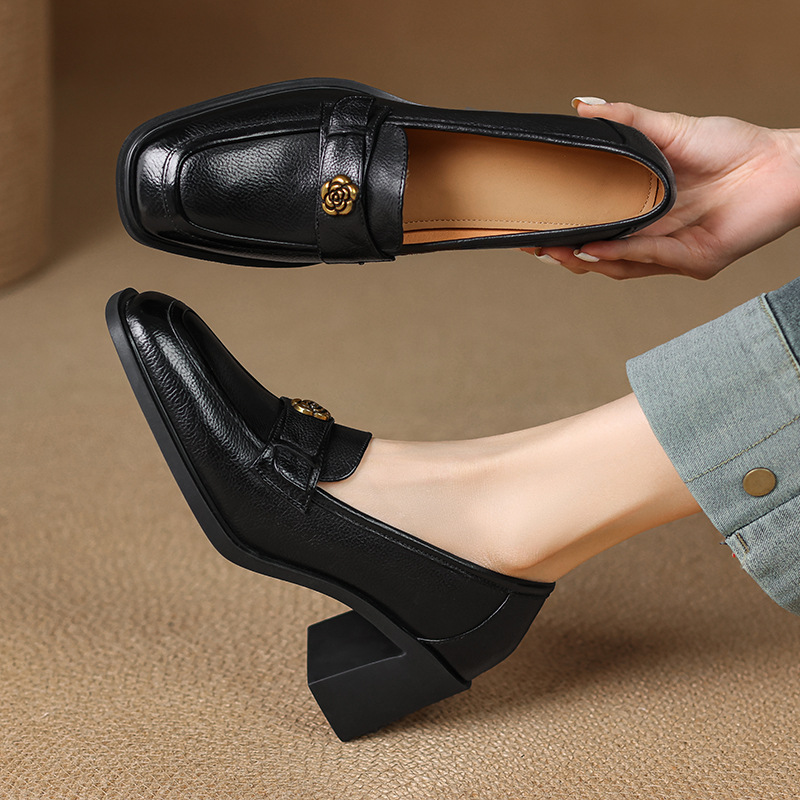英伦风方头粗跟乐福鞋女春季新款复古百搭通勤小皮鞋休闲真皮单鞋