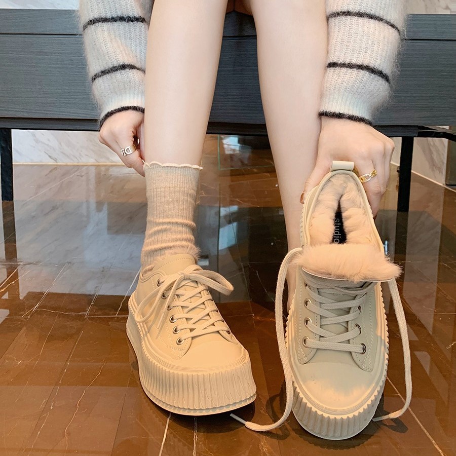 加绒小白鞋女2024秋冬季新款真皮兔毛松糕厚底饼干鞋百搭休闲板鞋