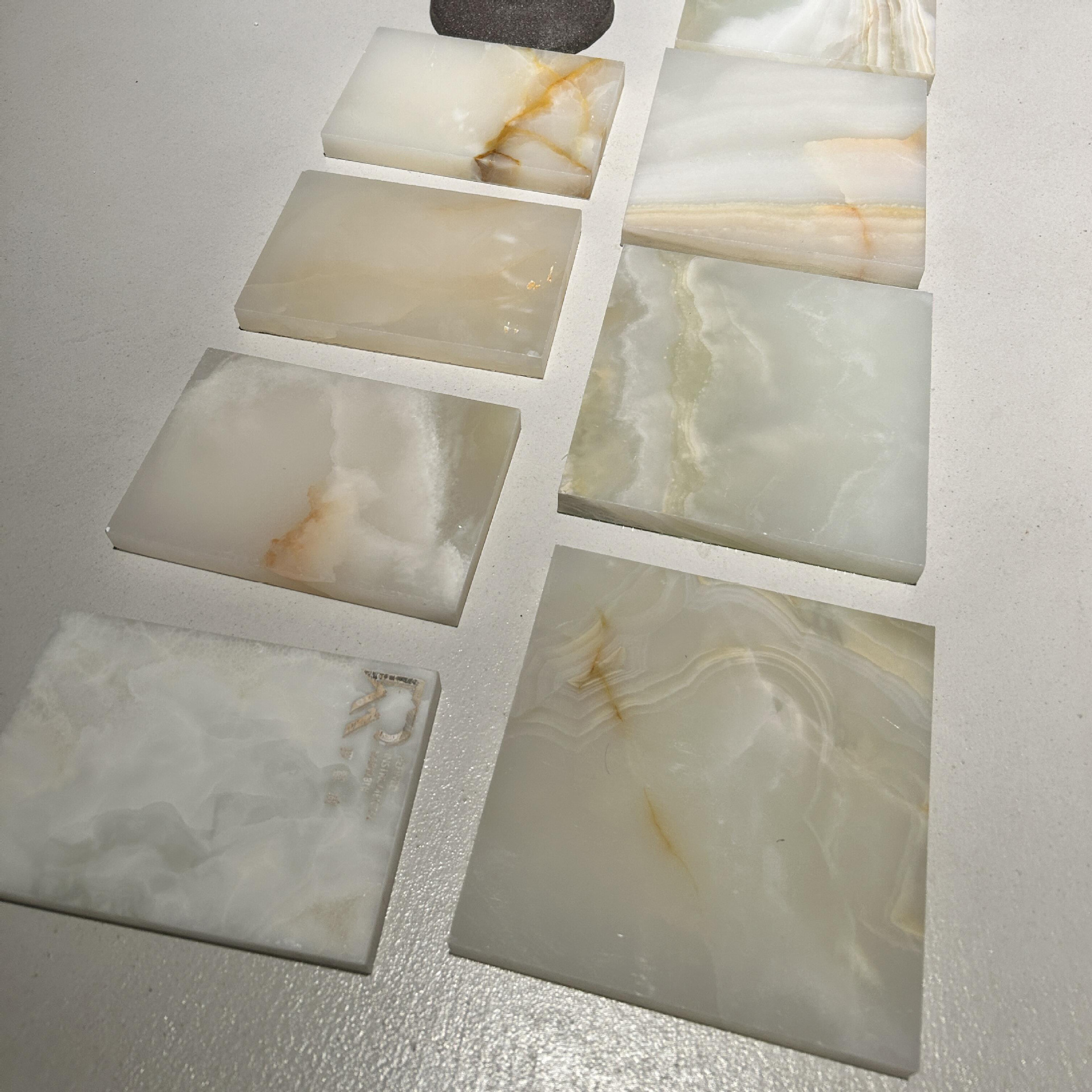 天然青玉卡里冰玉直纹白玉大理石小块边角料石材样品30*30