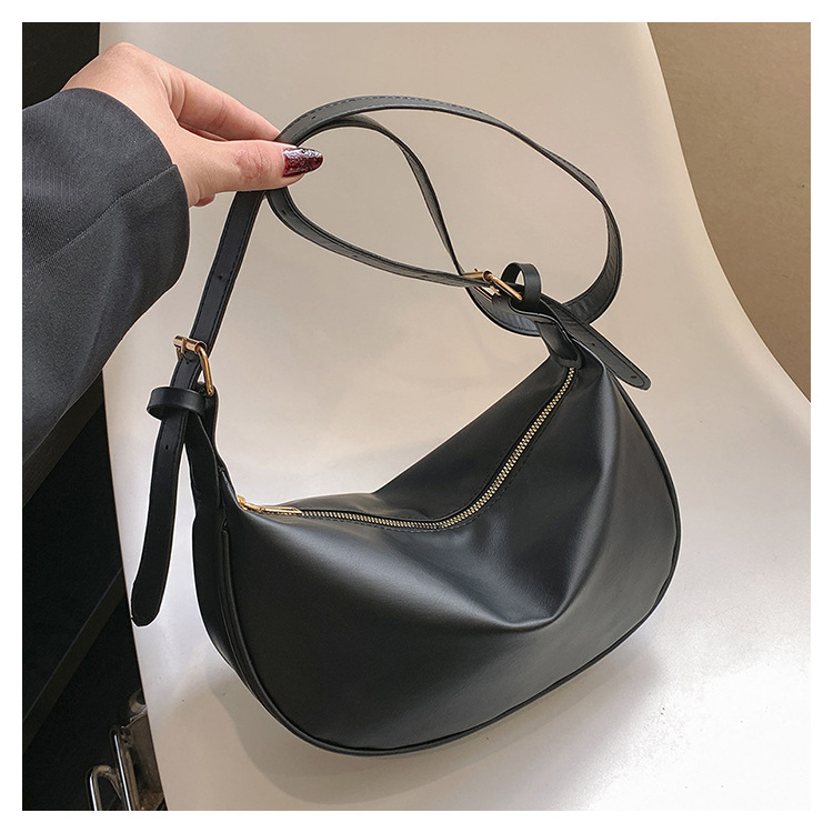 Amy Rabbit Women's Bag 2023 New All-Matching Western Style Fashion Simple Dumpling Bag Commuter Shoulder Messenger Bag New