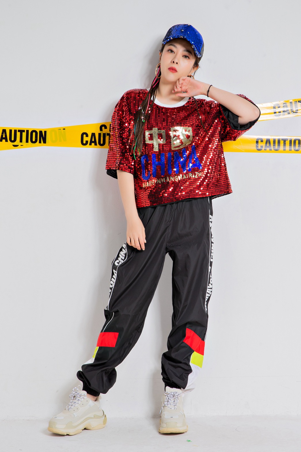 新款成人嘻哈街舞现代舞演出服爵士亮片上衣t恤舞蹈舞台表演服装