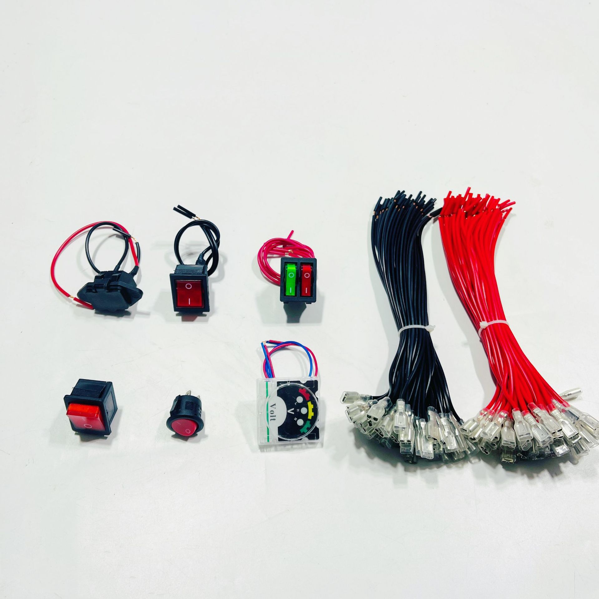 喷雾器电源开关船型方圆形按钮总开关带线两脚充电插座仪表电瓶线