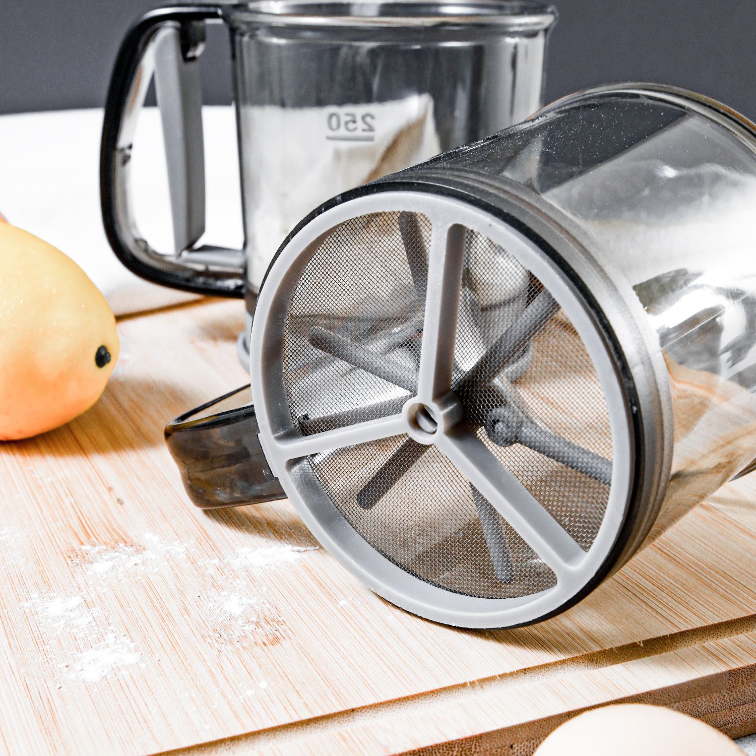 New Hot Sale Flour Sifter Powder Sieve Semi-automatic Handheld Flour Sifter Powder Sieve Baking Tool Transparent Hand Pressure Double Layer Flour Sifter Powder Sieve