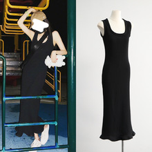 [现货]杨幂同款黑色无袖背心连衣裙设计感时尚修身显瘦气质长裙女