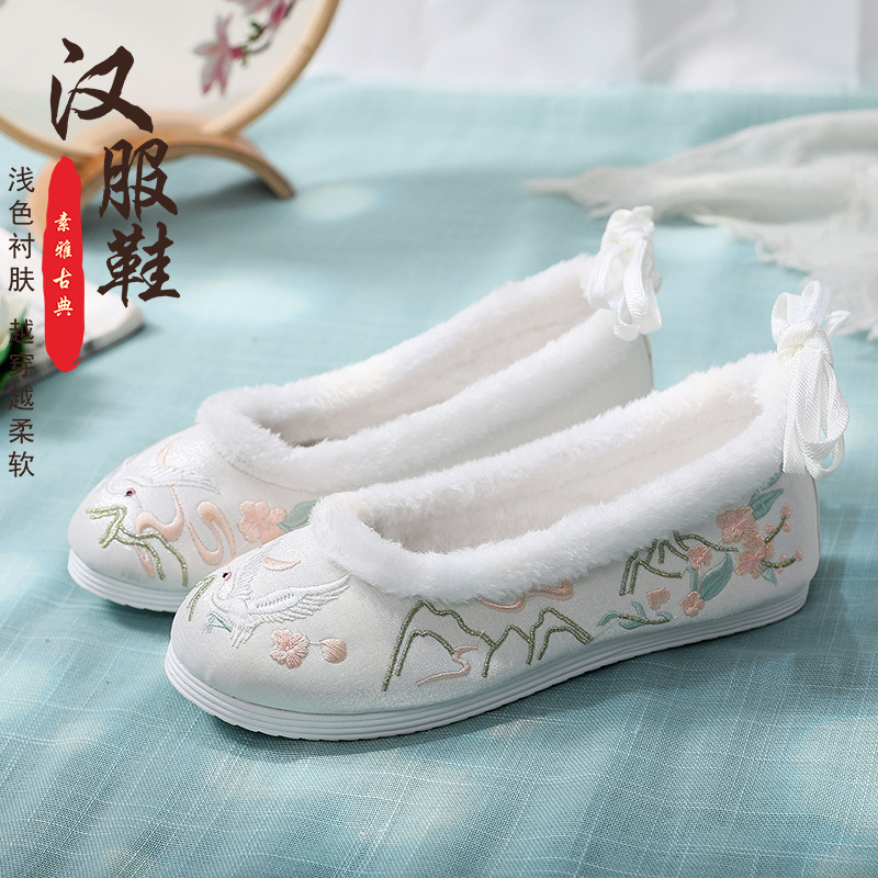冬新款加绒明制圆头百搭古风绣花鞋女汉服鞋内增高搭配古装布鞋女