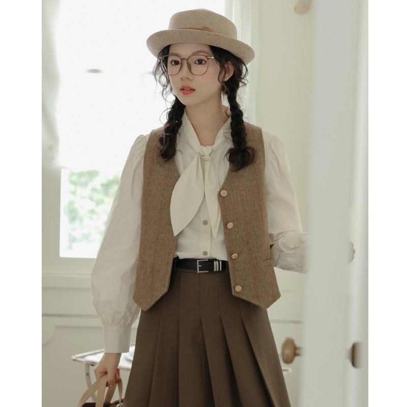 法式复古英伦风西装马甲背心女外搭春季新款无袖短款叠穿坎肩上衣