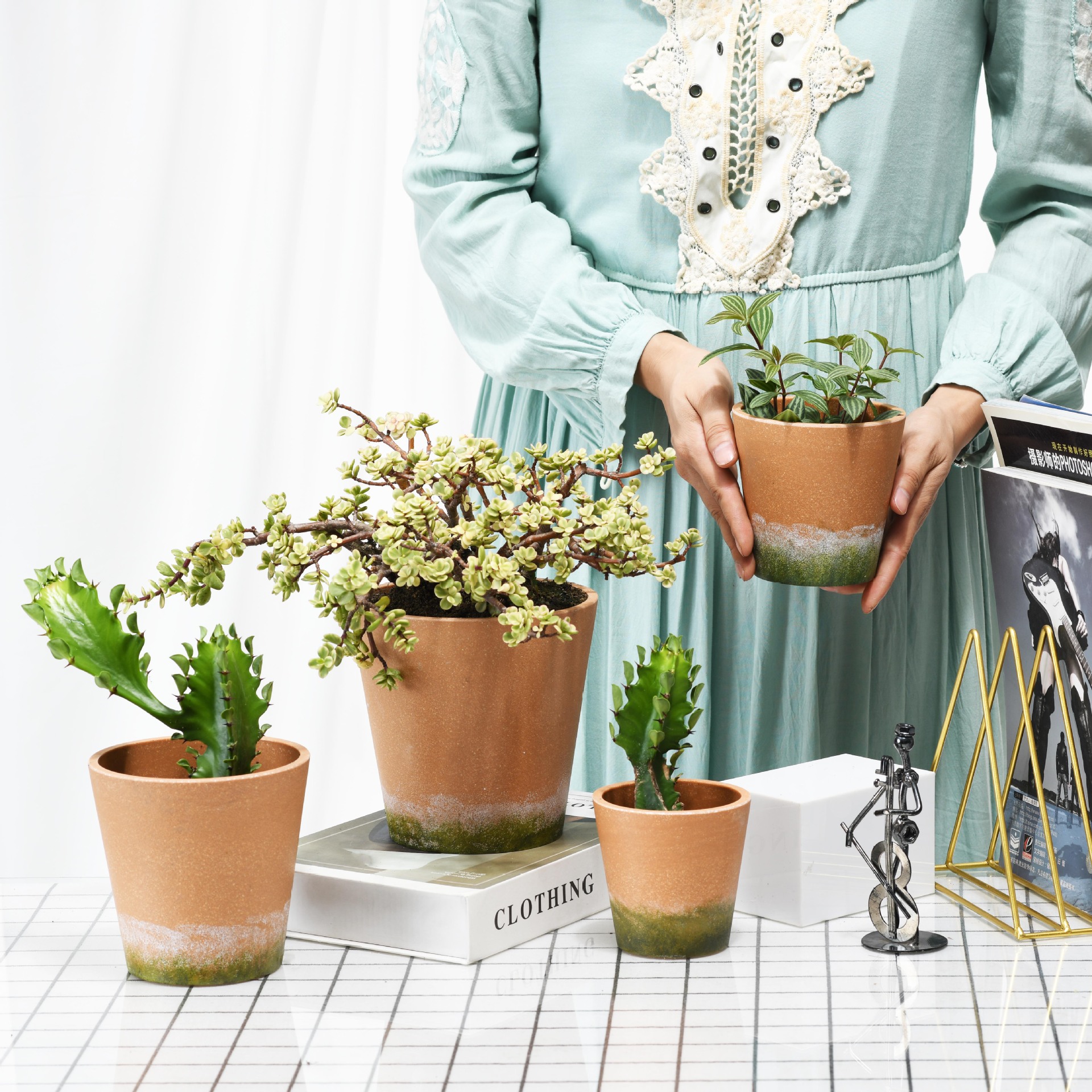 厂家直供圆口土黄仿陶做旧抹青花盆仿瓷密胺多肉绿植仿真园艺套盆