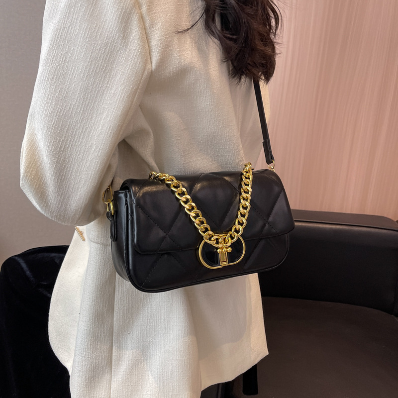 This Year's Popular Small Bag Women's Autumn and Winter 2022 New Fashion Special-Interest Messenger Bag Women's Internet Celebrity Chain Small Square Bag
