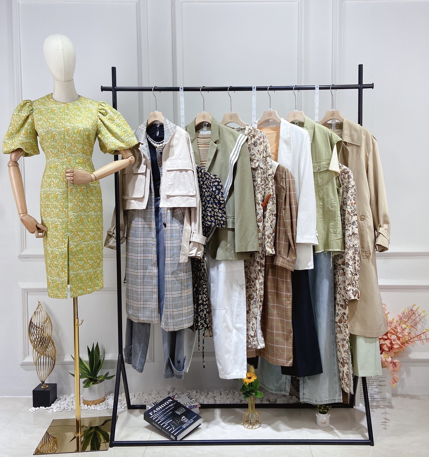 秋熠杭州品牌折扣女装清仓剪标衣服女装批发走份淘宝直播货源专柜