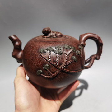 宜兴紫砂工艺品做旧朱可心老虎松针紫砂壶家用手把壶地摊货源