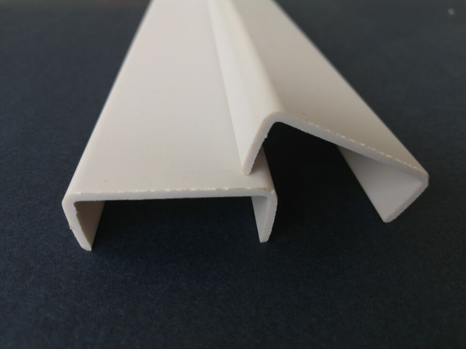 pvc包边条 塑料pvcu型槽型材pvc塑料u型包边槽35*13*2mm挤出定制