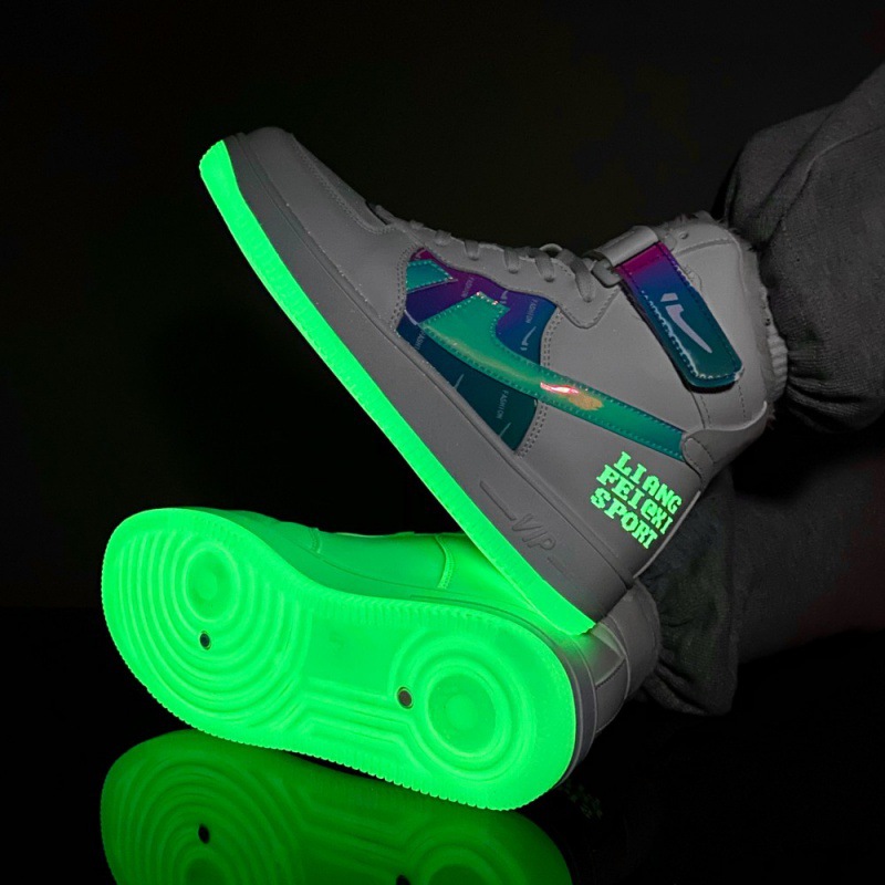 高帮潮鞋男aj空军一号夜光鞋子男生冬季保暖潮流百搭情侣休闲板鞋