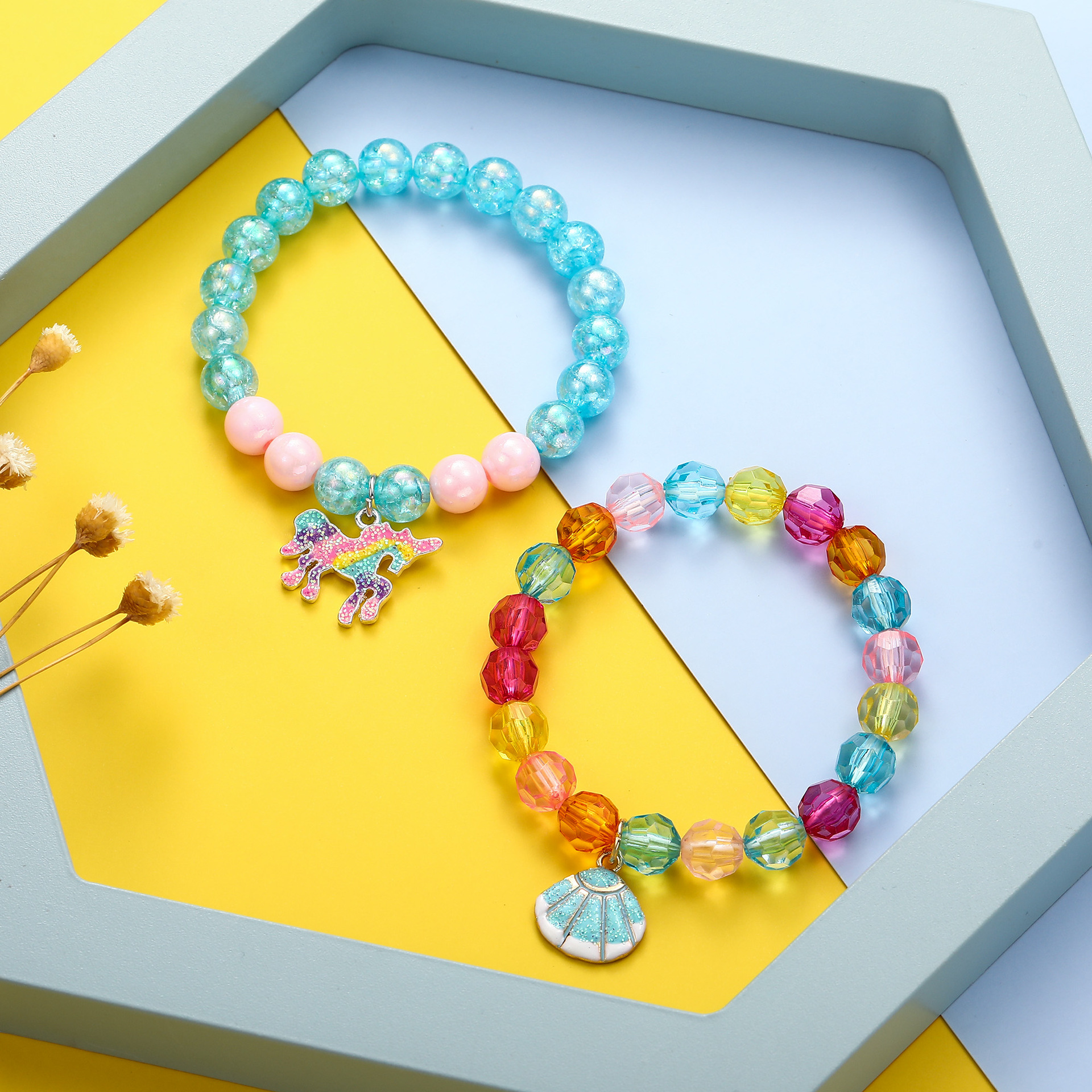 跨境外贸流行儿童手饰贝壳彩虹皇冠可爱兔冰淇淋金滴油珍珠手链