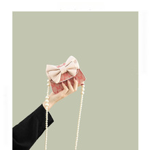 精致小众设计包包女包夏新款百搭斜挎感蝴蝶结珍珠链条包一件代发