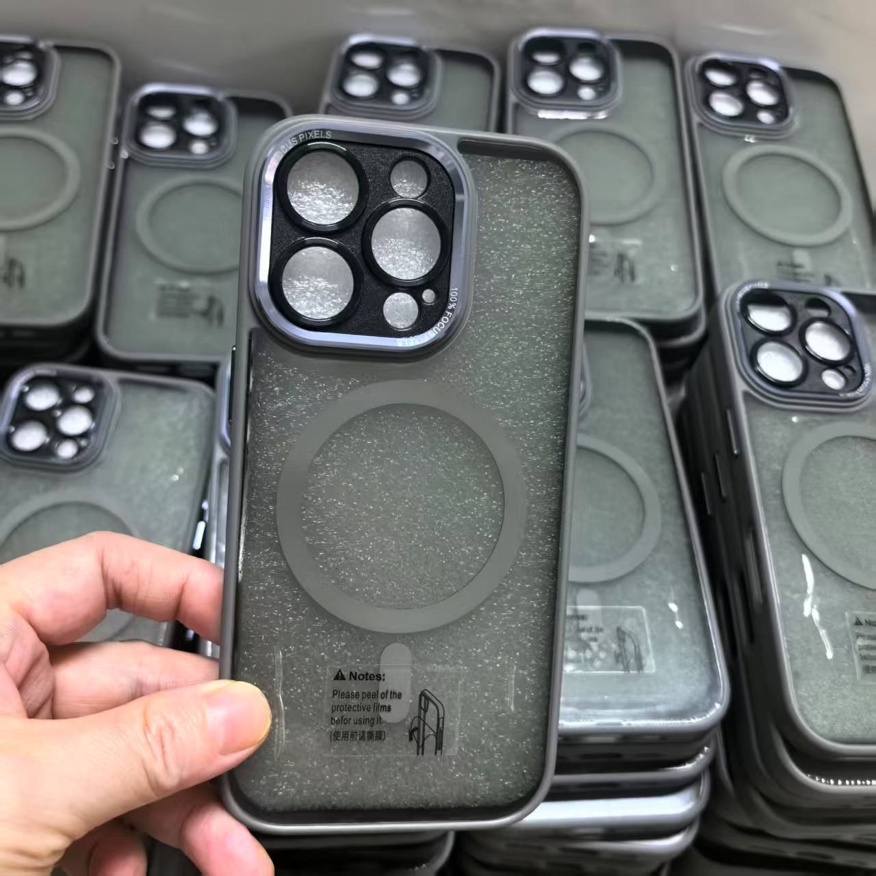 新款金属镜头适用苹果16手机壳Magsafe磁吸精孔15promax保护壳