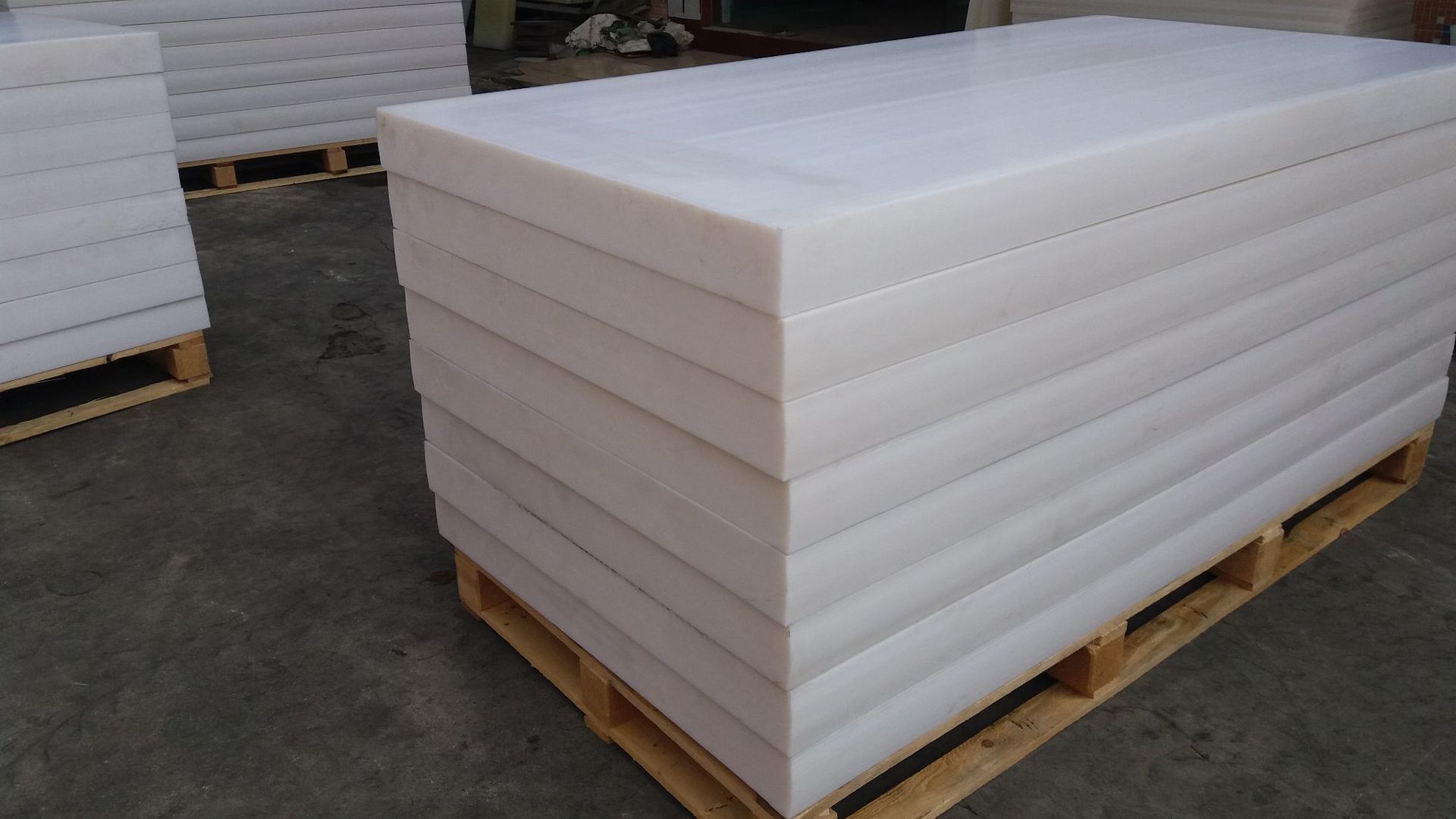 工厂直供聚丙烯pp板雕刻切割用塑料pp板焊接阻燃焊接冲床垫板pp板