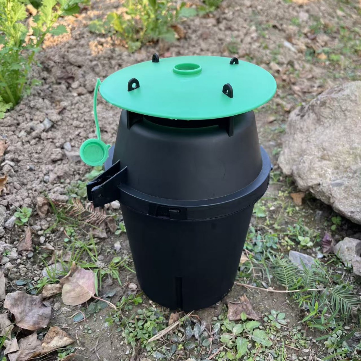 引诱蚊子产卵抓捕器出售 蚊子诱捕器产品设计生制作模具制造