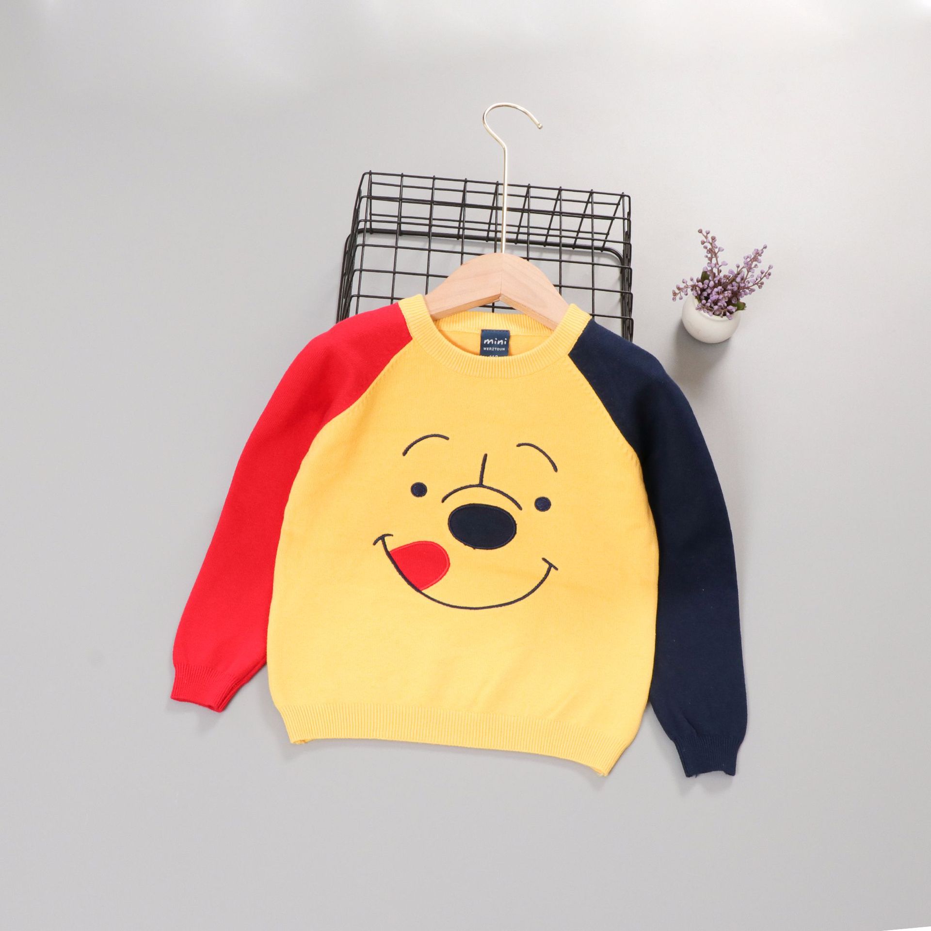 2021秋季新款儿童毛衣批发棉线圆领撞色绣花卡通小熊中小童打底衫