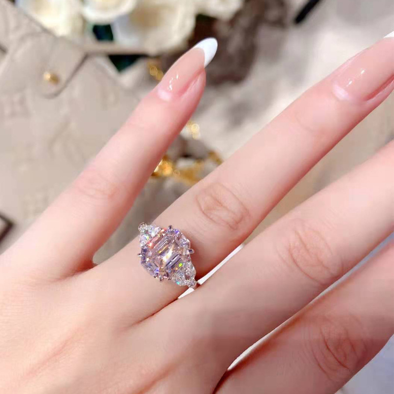 宝塔粉钻戒指925纯银4克拉仿真钻戒女豪华钻戒大宝石夸张奢华指环