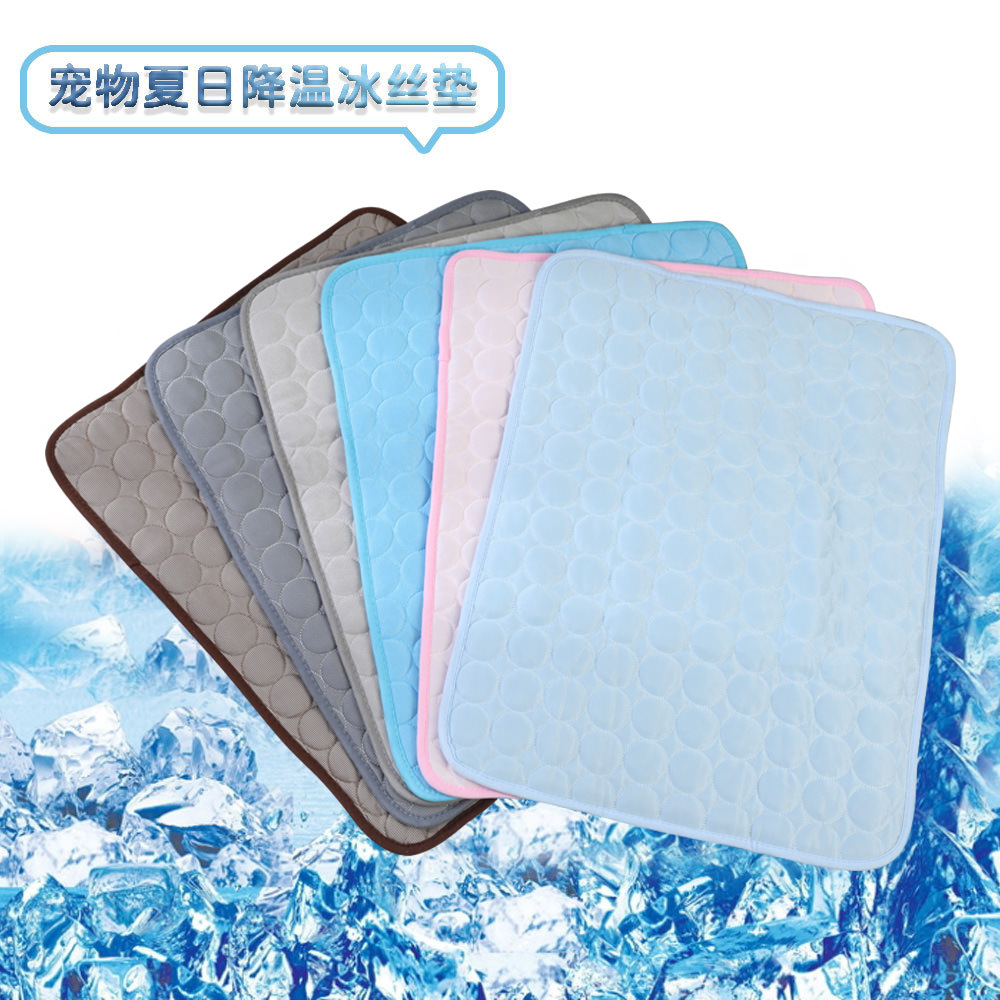 Pet Ice Mat Summer Cooling Ice Silk Mattress Pet Sofa Cushion Anti-Bite Dog Ice Pad Summer Cat Cool Pad Manufacturer