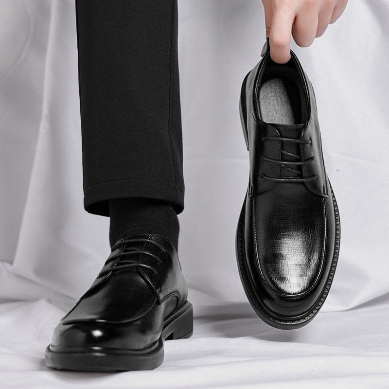 皮鞋男士秋季商务正装英伦风牛皮软底休闲结婚新郎婚礼鞋一件代发