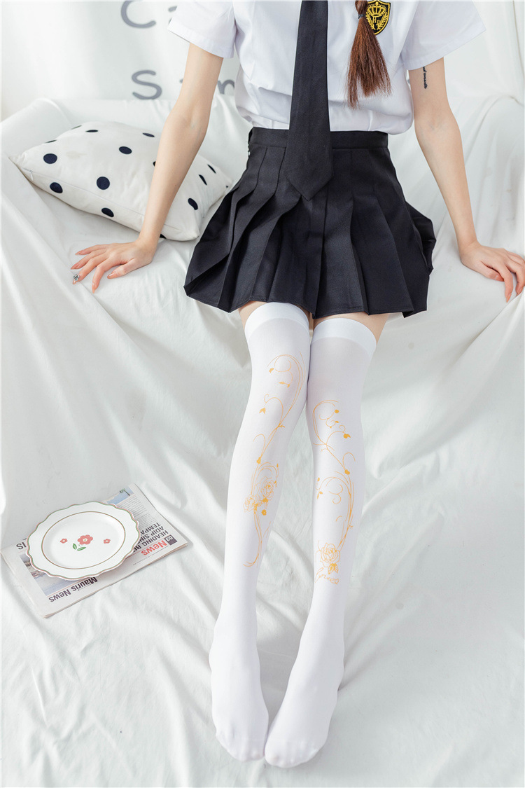 天鹅绒过膝袜大腿袜黑白丝袜烫金胶印lolita长筒jk学生微透女 cos