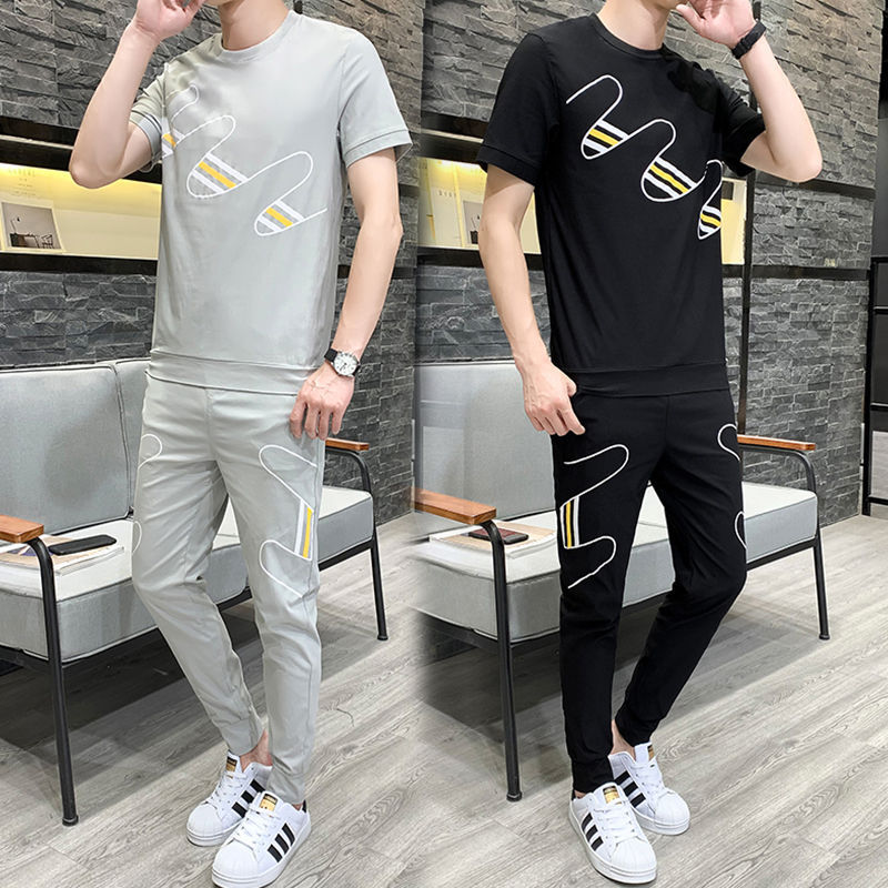 精神小伙一套衣服