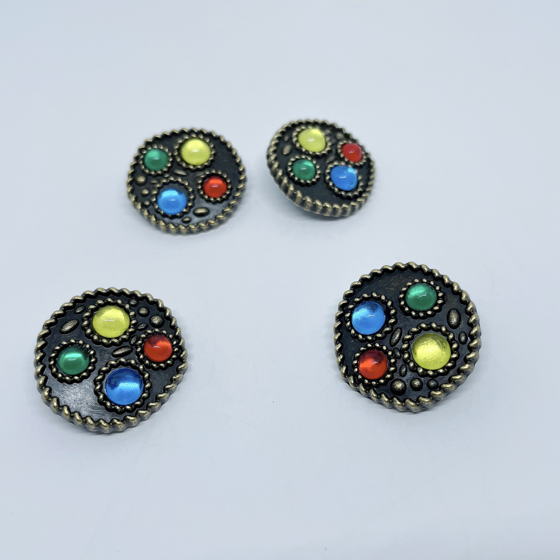 源头厂家宝石复古彩珠宝石金属高脚纽扣小香风外套针织衫装饰扣子